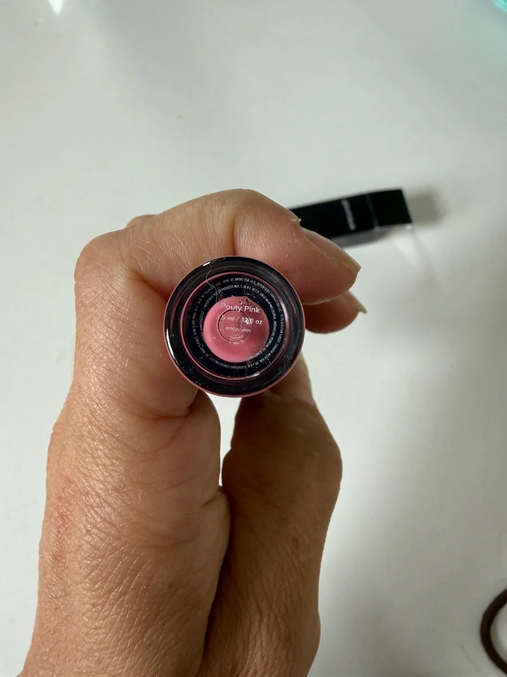 Younique MOODSTRUCK Matte Liquid Lipstick — Pouty Pink